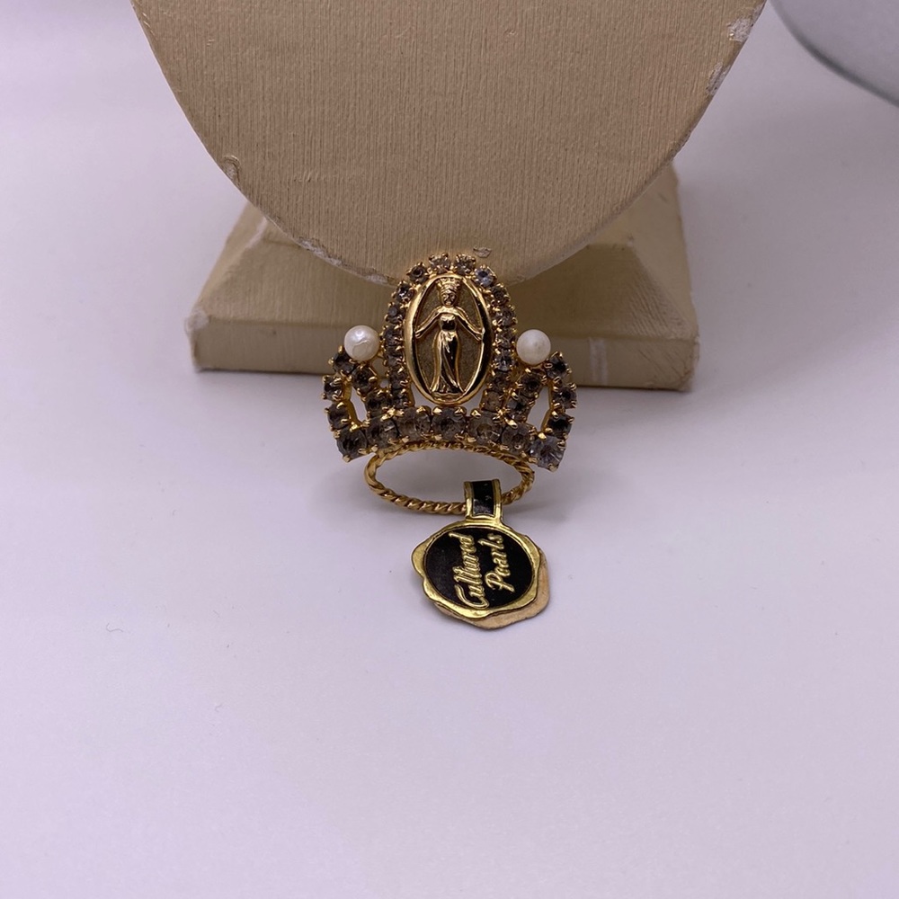 Vintage pin